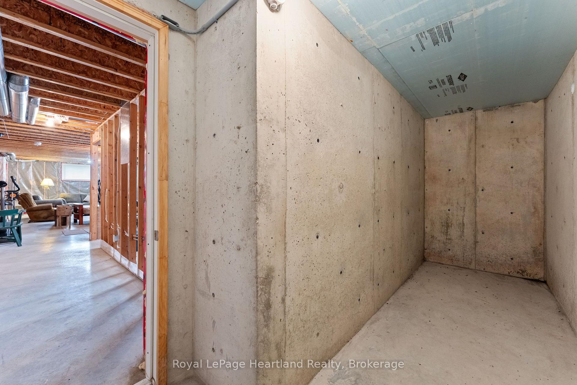 Photo 32 of 17 Clayton Street, West Perth, Mitchell — HOMEH