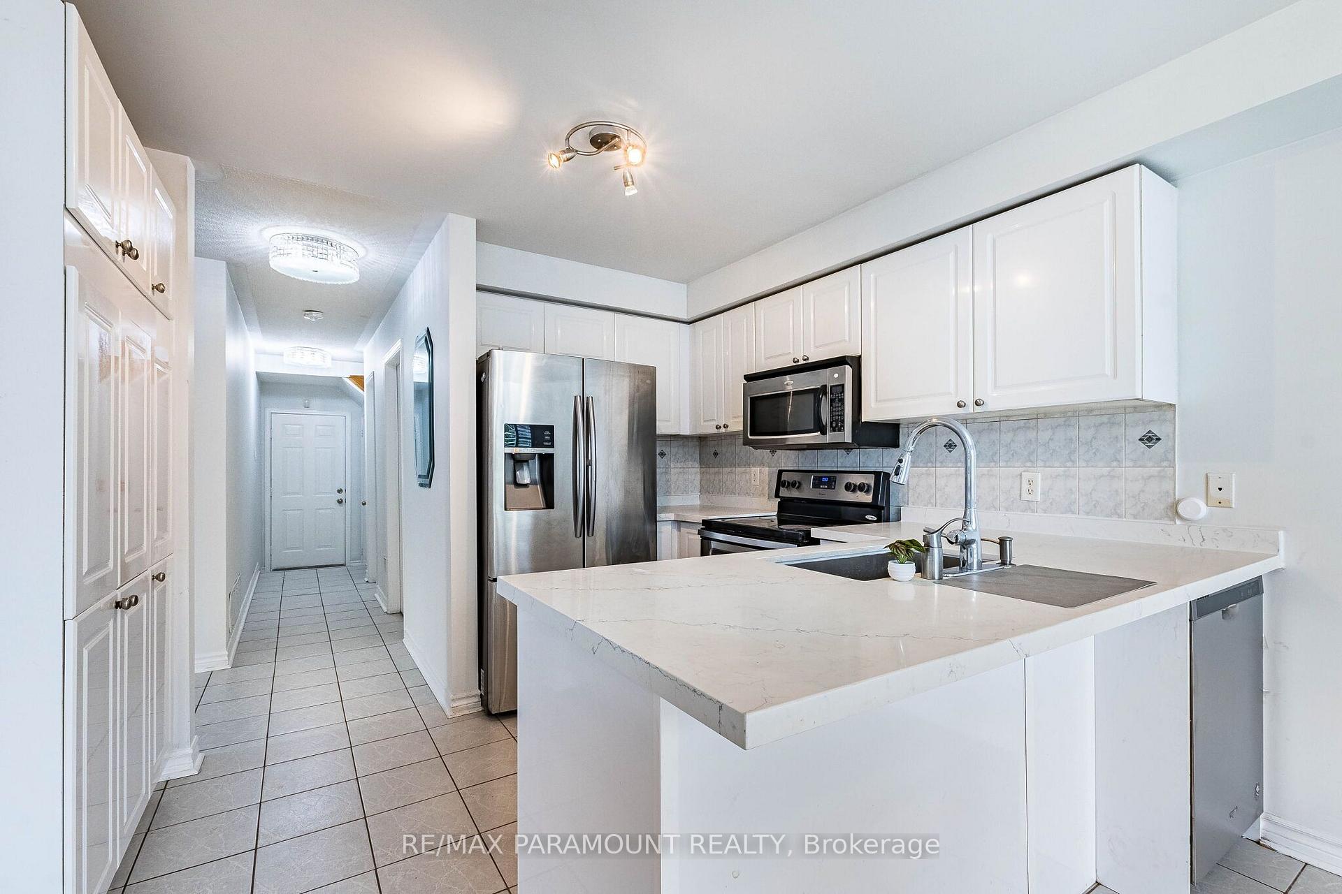 Photo 13 of 22 Checkerberry Crescent, Brampton, Sandringham-Wellington — HOMEH