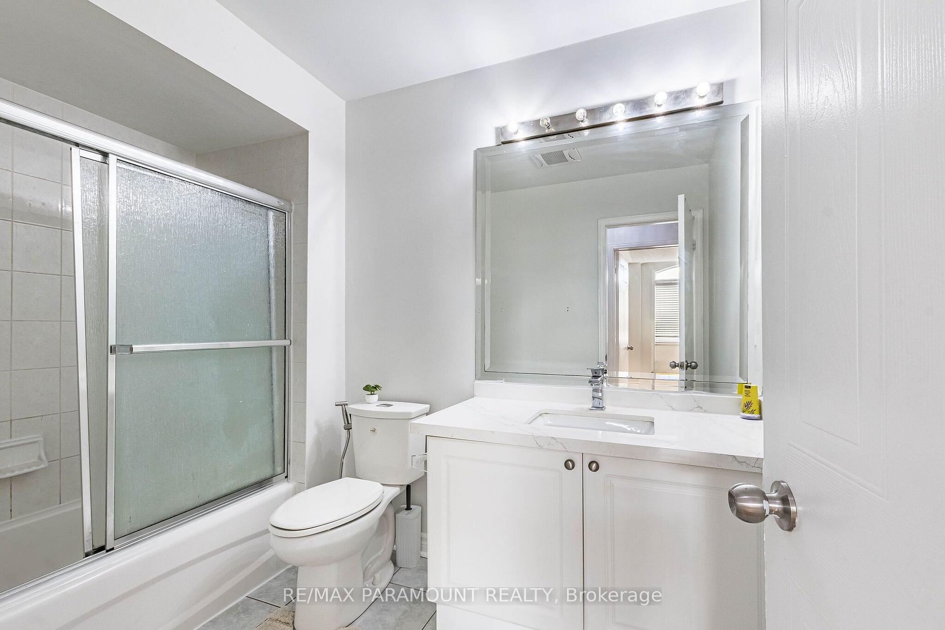 Photo 31 of 22 Checkerberry Crescent, Brampton, Sandringham-Wellington — HOMEH