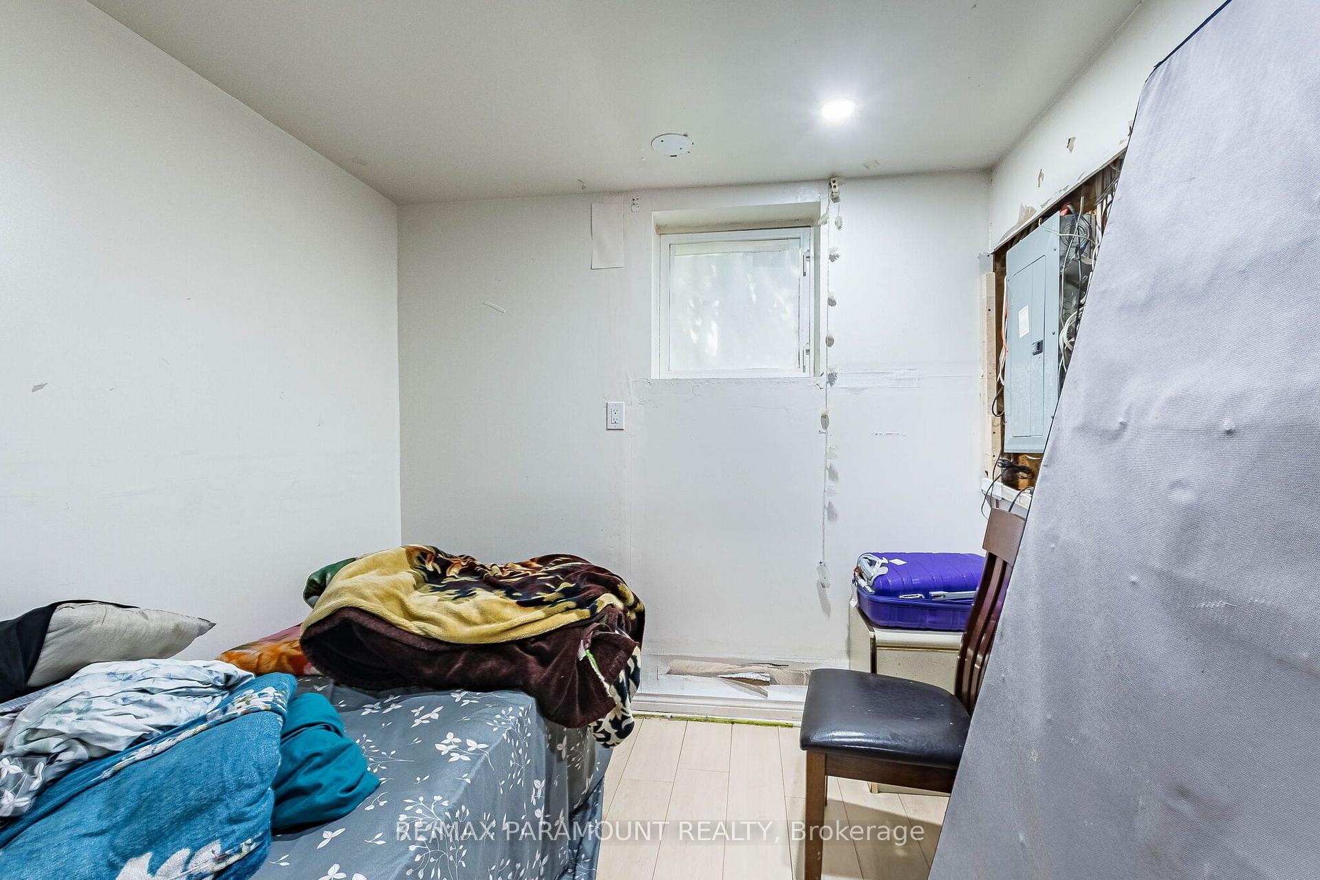 Photo 42 of 22 Checkerberry Crescent, Brampton, Sandringham-Wellington — HOMEH