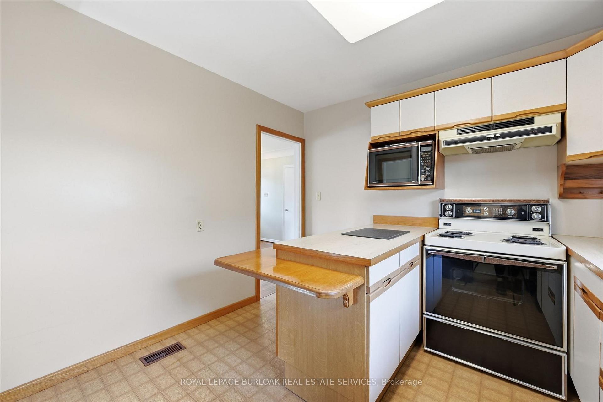 Photo 11 of 185 Euston Road, Burlington, Appleby — HOMEH