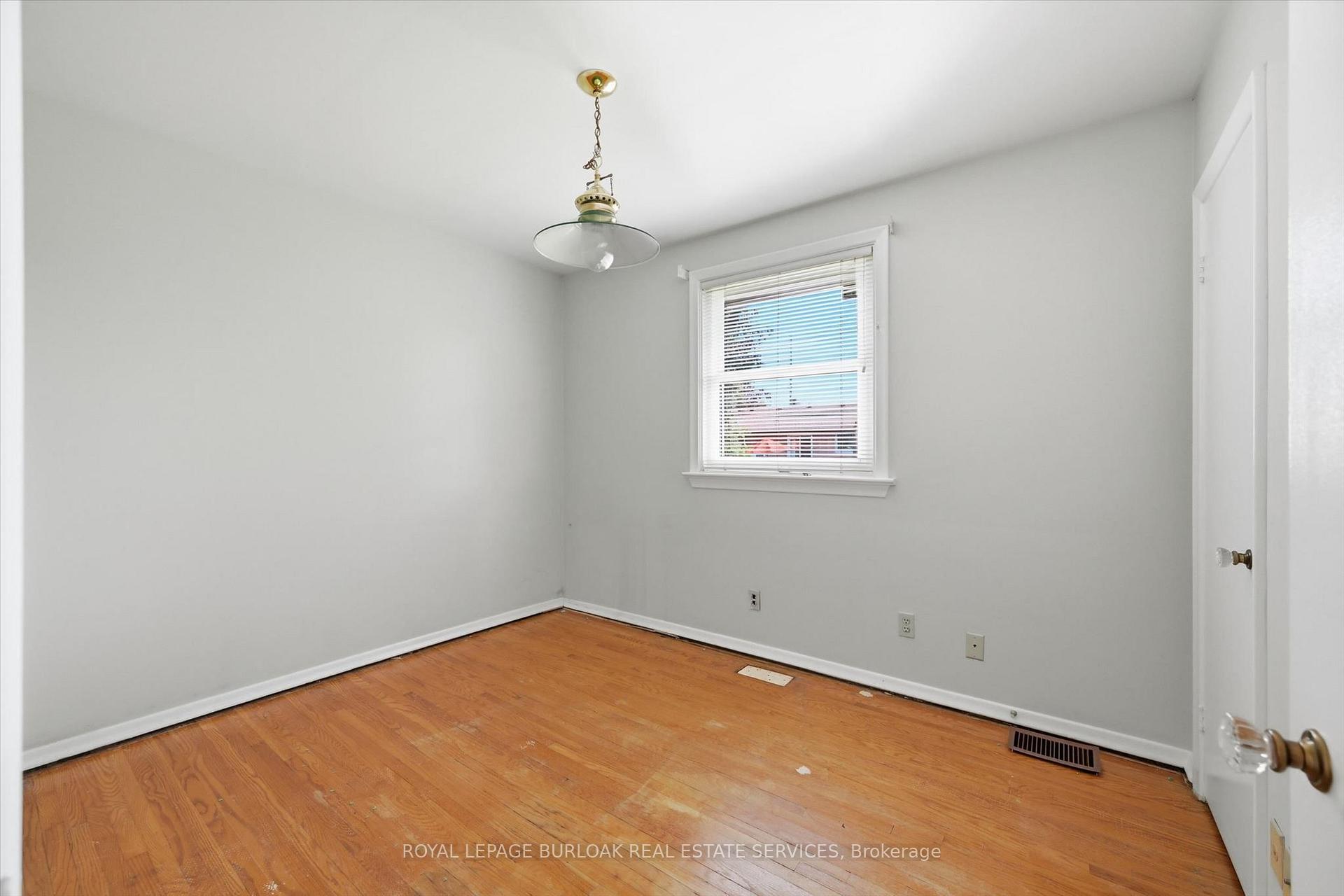 Photo 17 of 185 Euston Road, Burlington, Appleby — HOMEH
