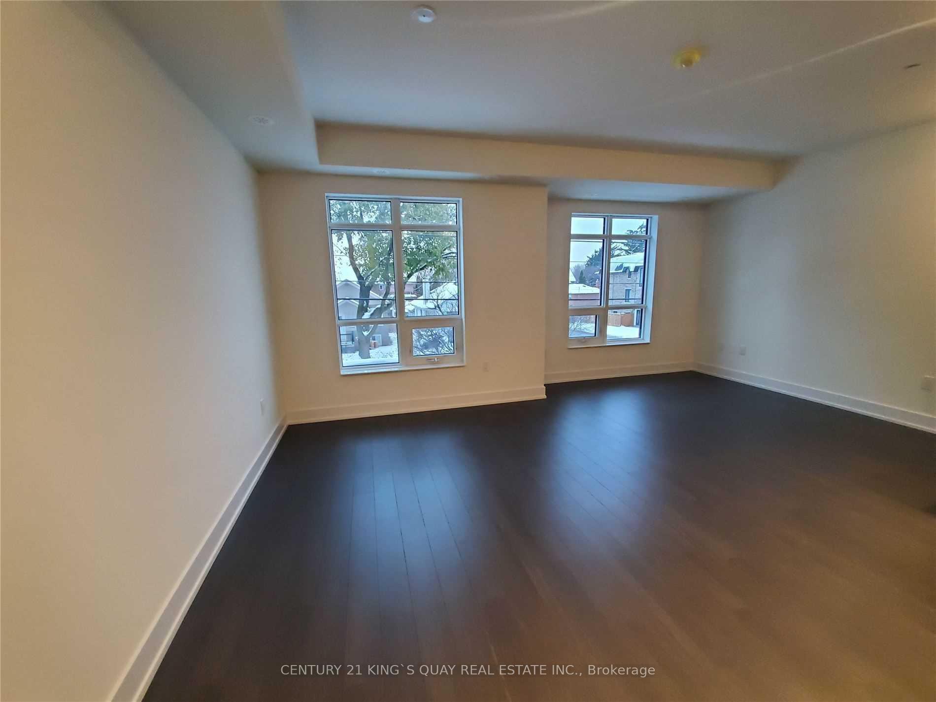 Photo 7 of Unit 16, 52 Holmes Avenue, North York, Willowdale East — HOMEH