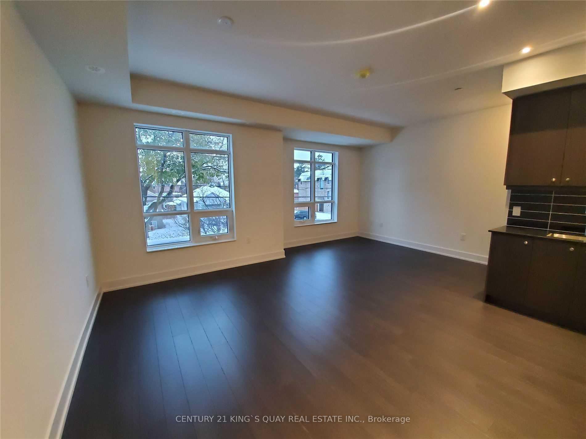 Photo 10 of Unit 16, 52 Holmes Avenue, North York, Willowdale East — HOMEH