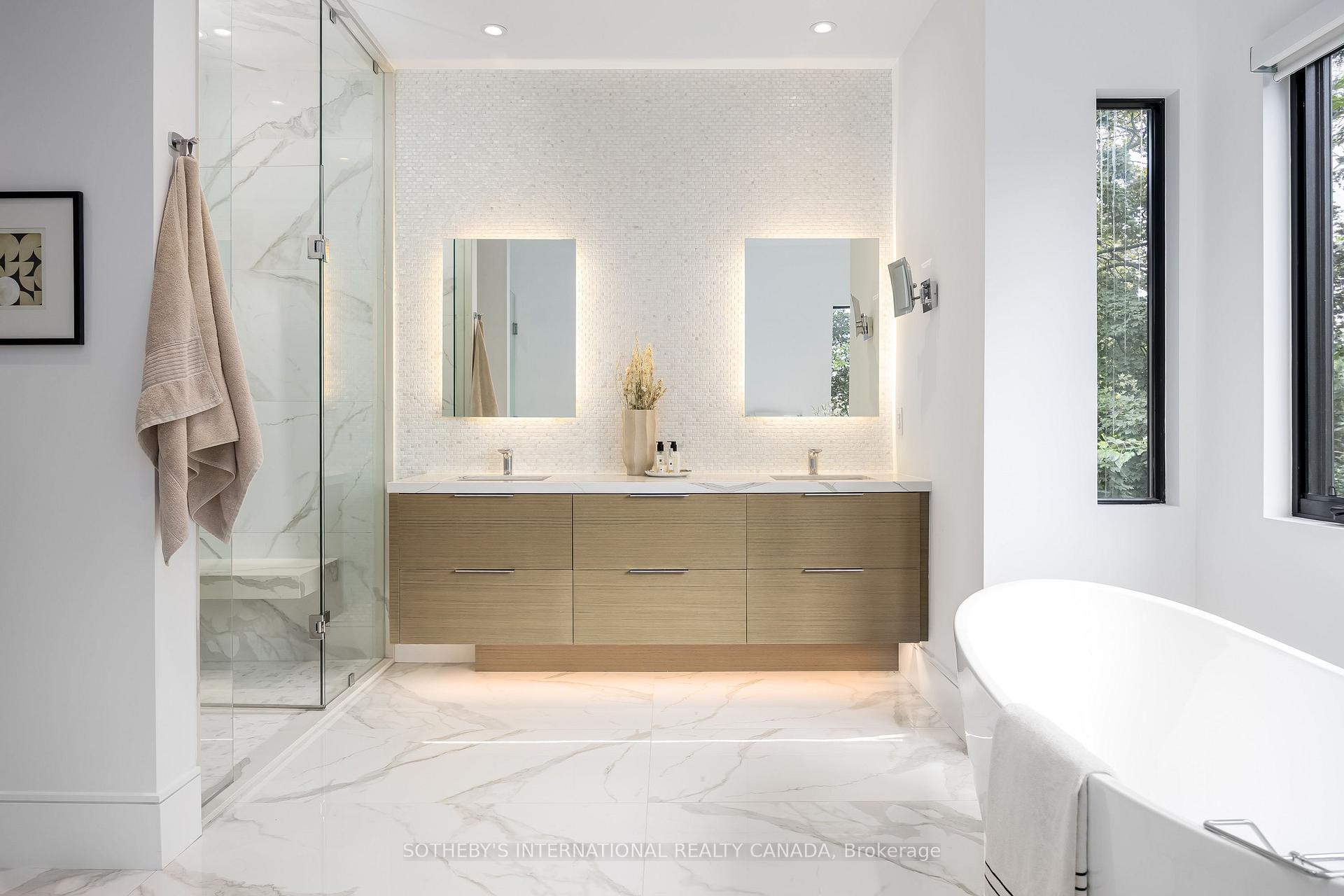 Photo 14 of 27 Bannockburn Avenue, Toronto, Bedford Park-Nortown — HOMEH