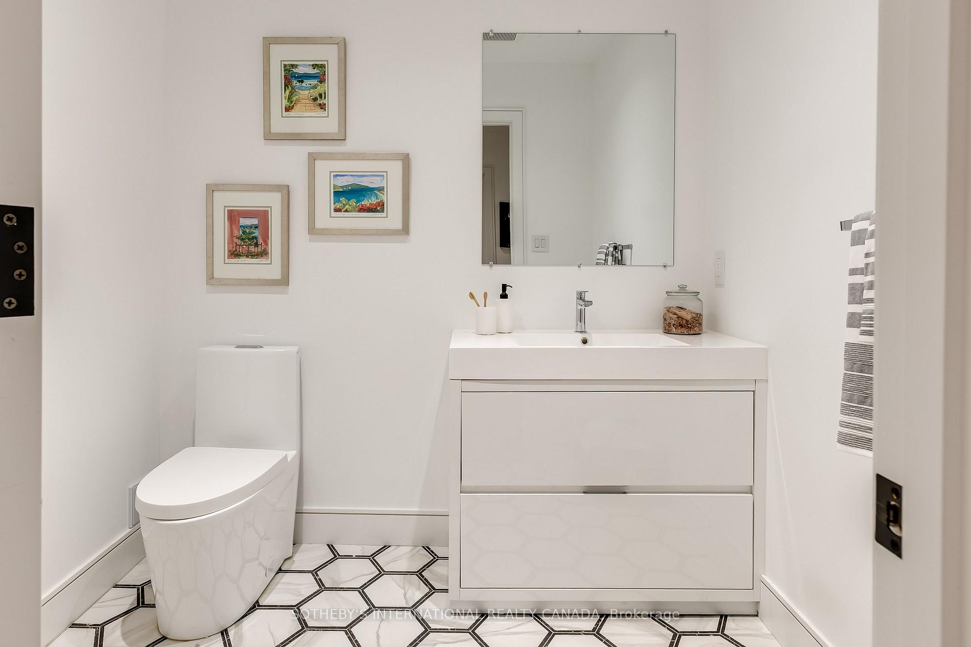 Photo 25 of 27 Bannockburn Avenue, Toronto, Bedford Park-Nortown — HOMEH