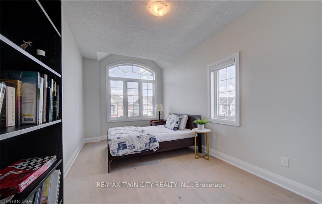 Photo 28 of 719 Wood Lily Street, Waterloo, Columbia Forest/Clair Hills — HOMEH