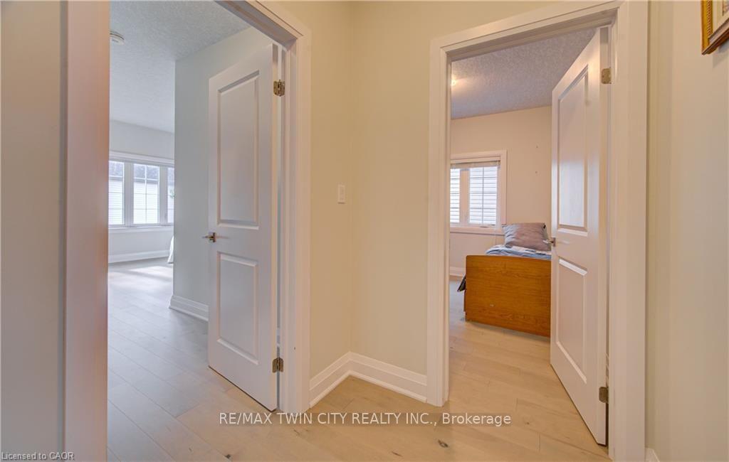 Photo 33 of 719 Wood Lily Street, Waterloo, Columbia Forest/Clair Hills — HOMEH