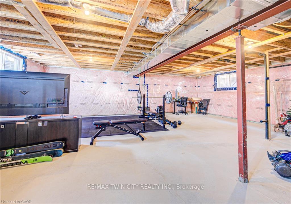 Photo 42 of 719 Wood Lily Street, Waterloo, Columbia Forest/Clair Hills — HOMEH