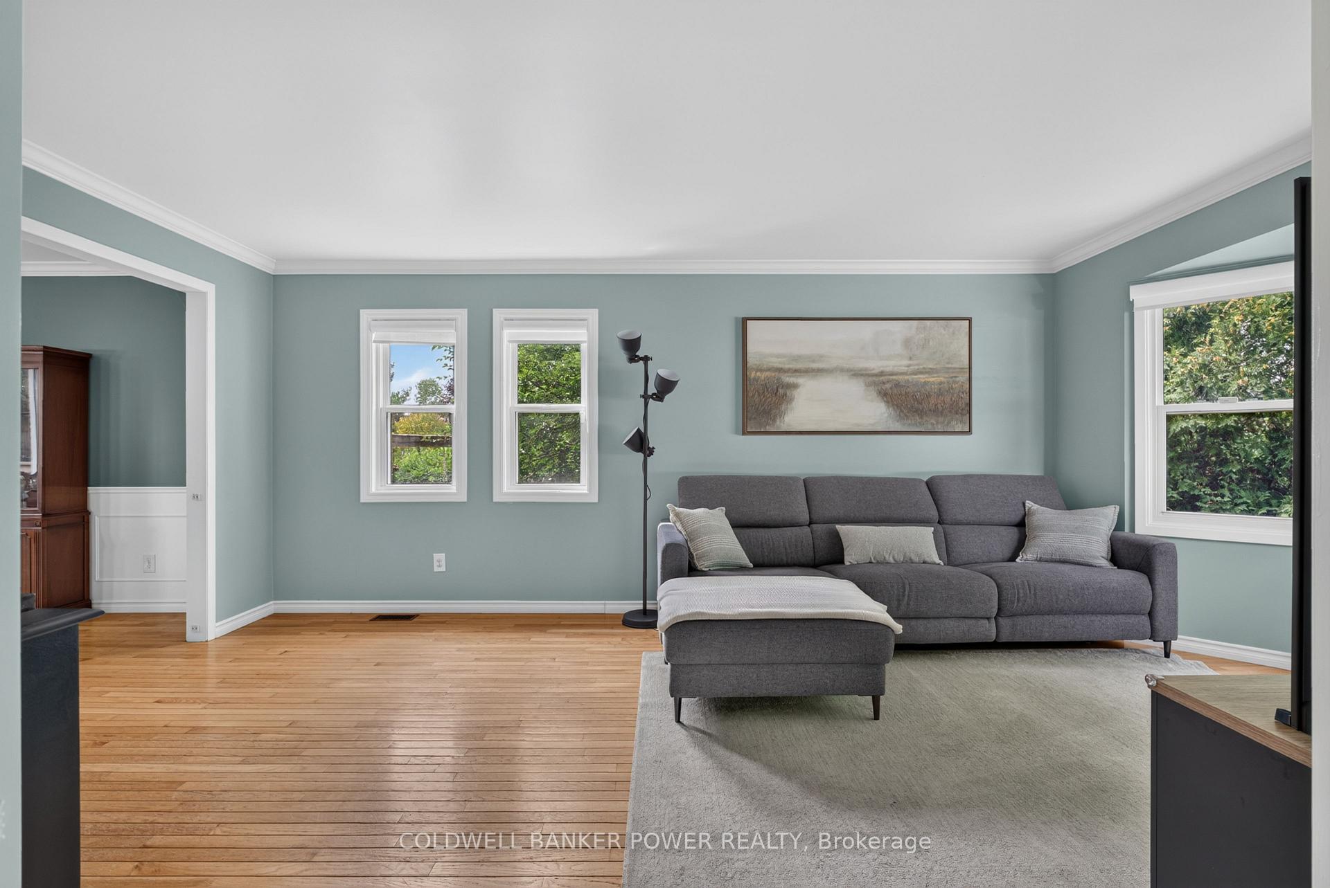 Photo 9 of 34 Comox Court, London, South K — HOMEH