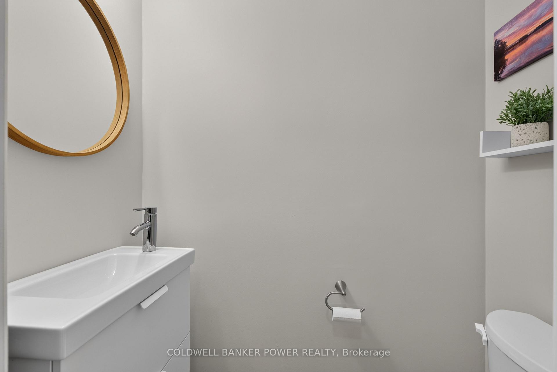 Photo 21 of 34 Comox Court, London, South K — HOMEH