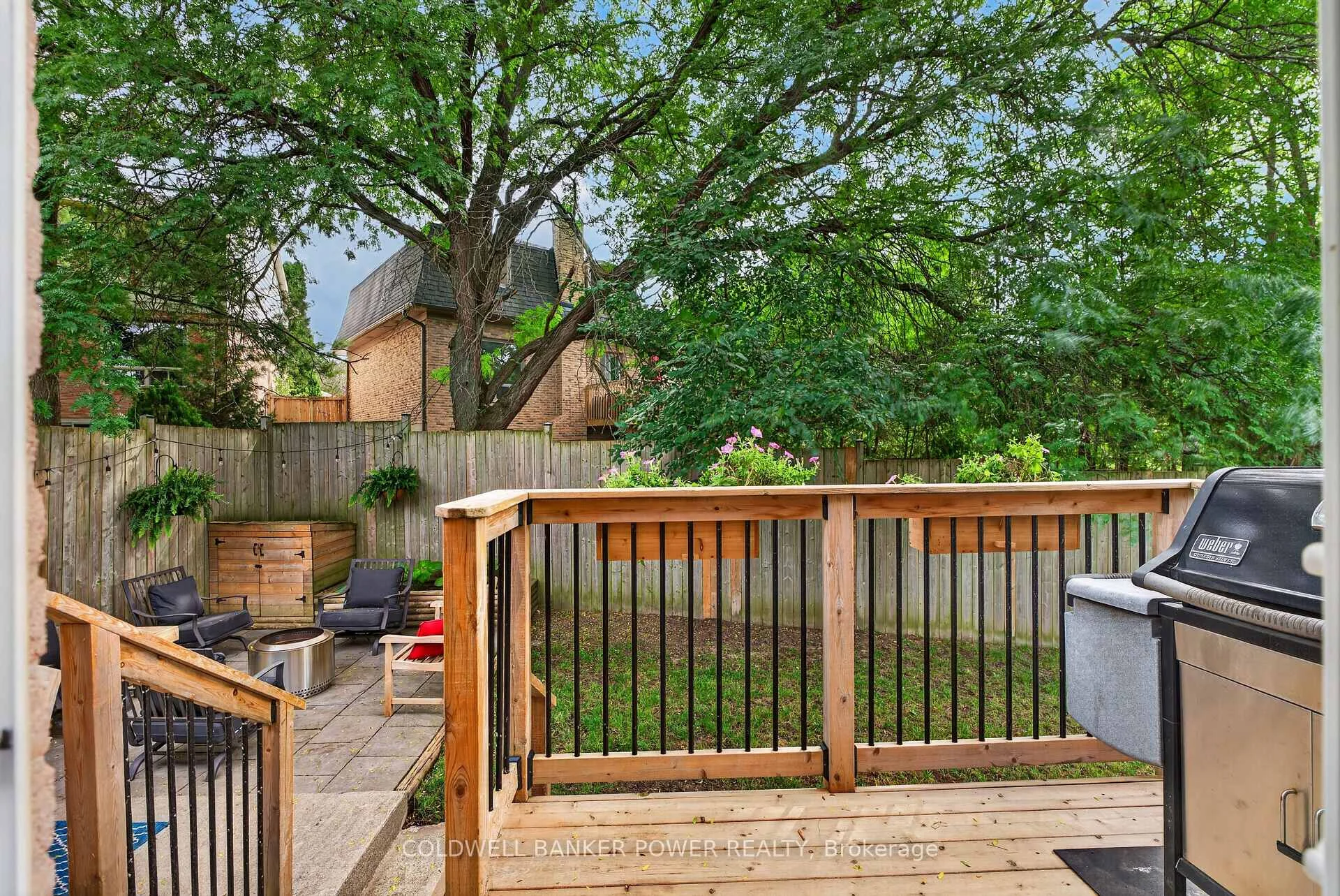 Photo 42 of 34 Comox Court, London, South K — HOMEH