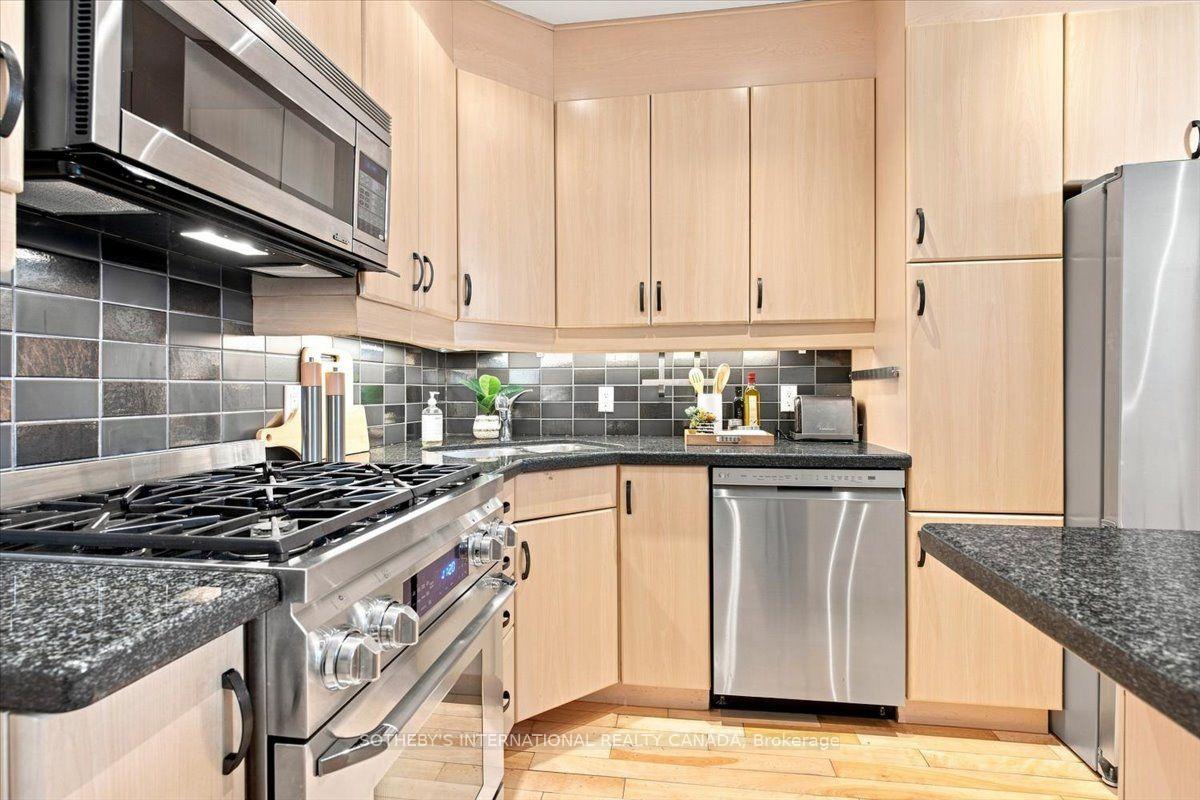 Photo 12 of 334 Albany Avenue, Toronto, Casa Loma — HOMEH