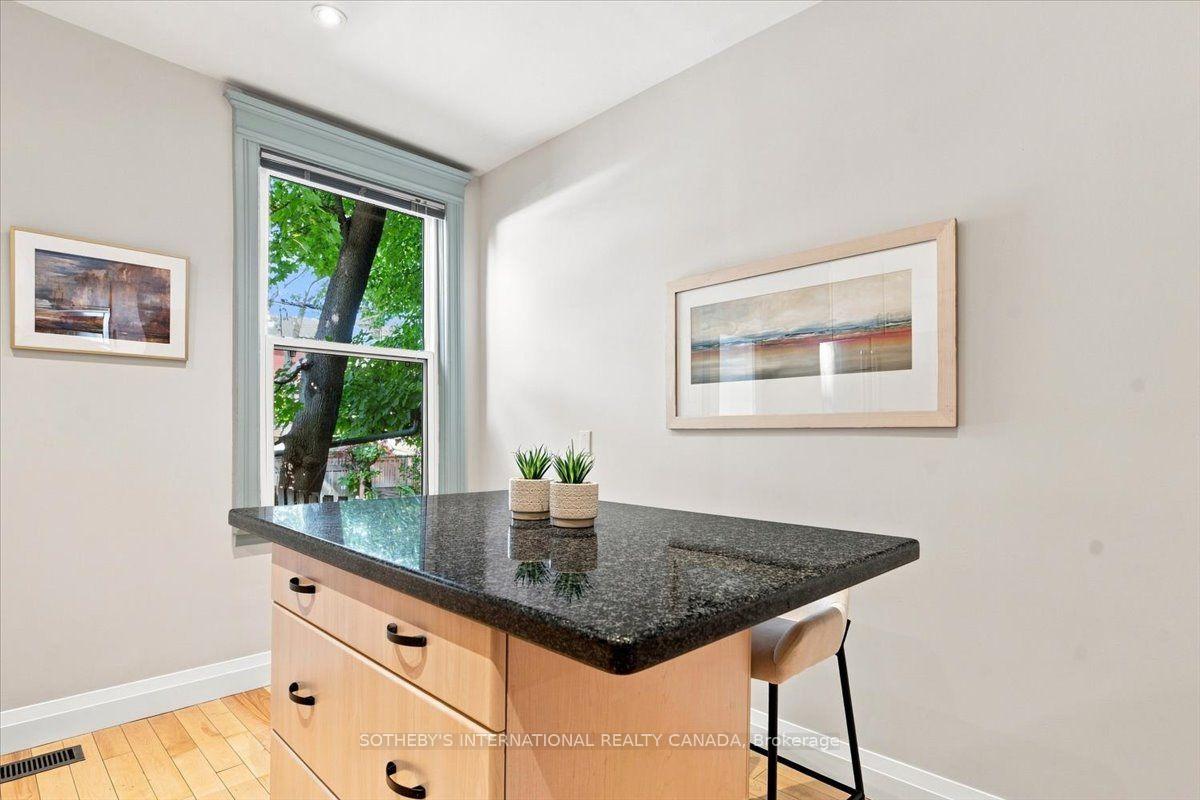 Photo 16 of 334 Albany Avenue, Toronto, Casa Loma — HOMEH