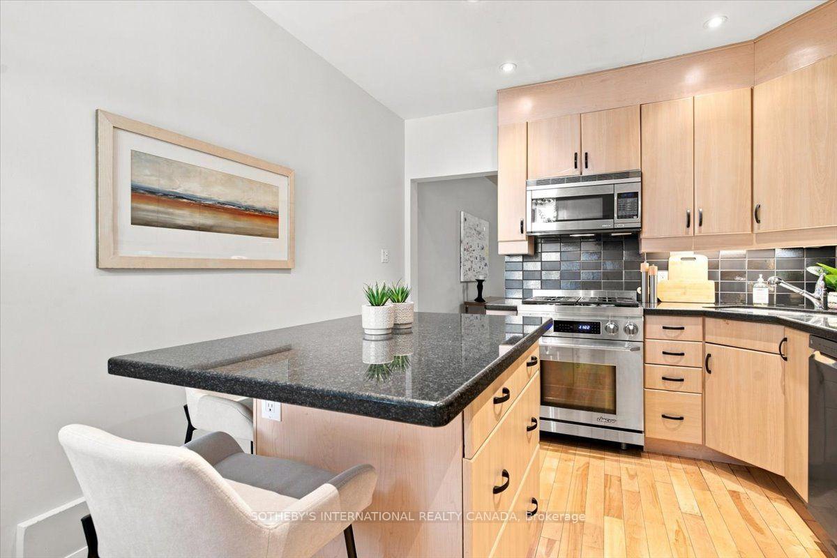 Photo 17 of 334 Albany Avenue, Toronto, Casa Loma — HOMEH