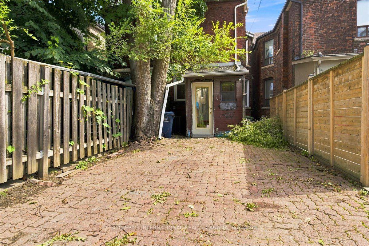 Photo 34 of 334 Albany Avenue, Toronto, Casa Loma — HOMEH