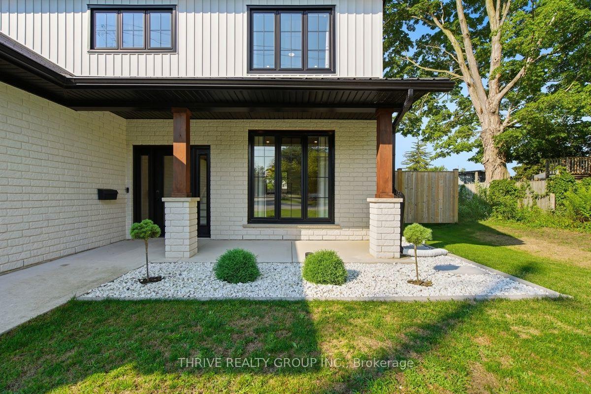 Photo 2 of 18 McNab Street, Strathroy-Caradoc, SE — HOMEH