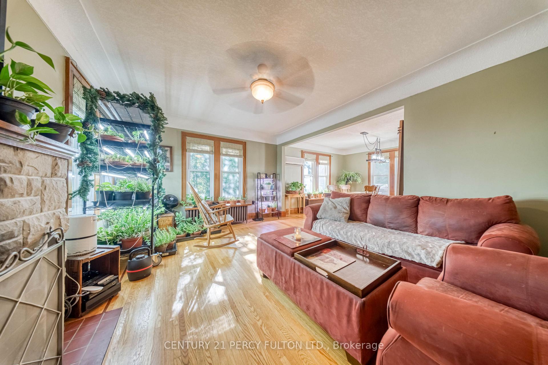 Photo 5 of 1853 Governors Road, Hamilton, Rural Ancaster — HOMEH