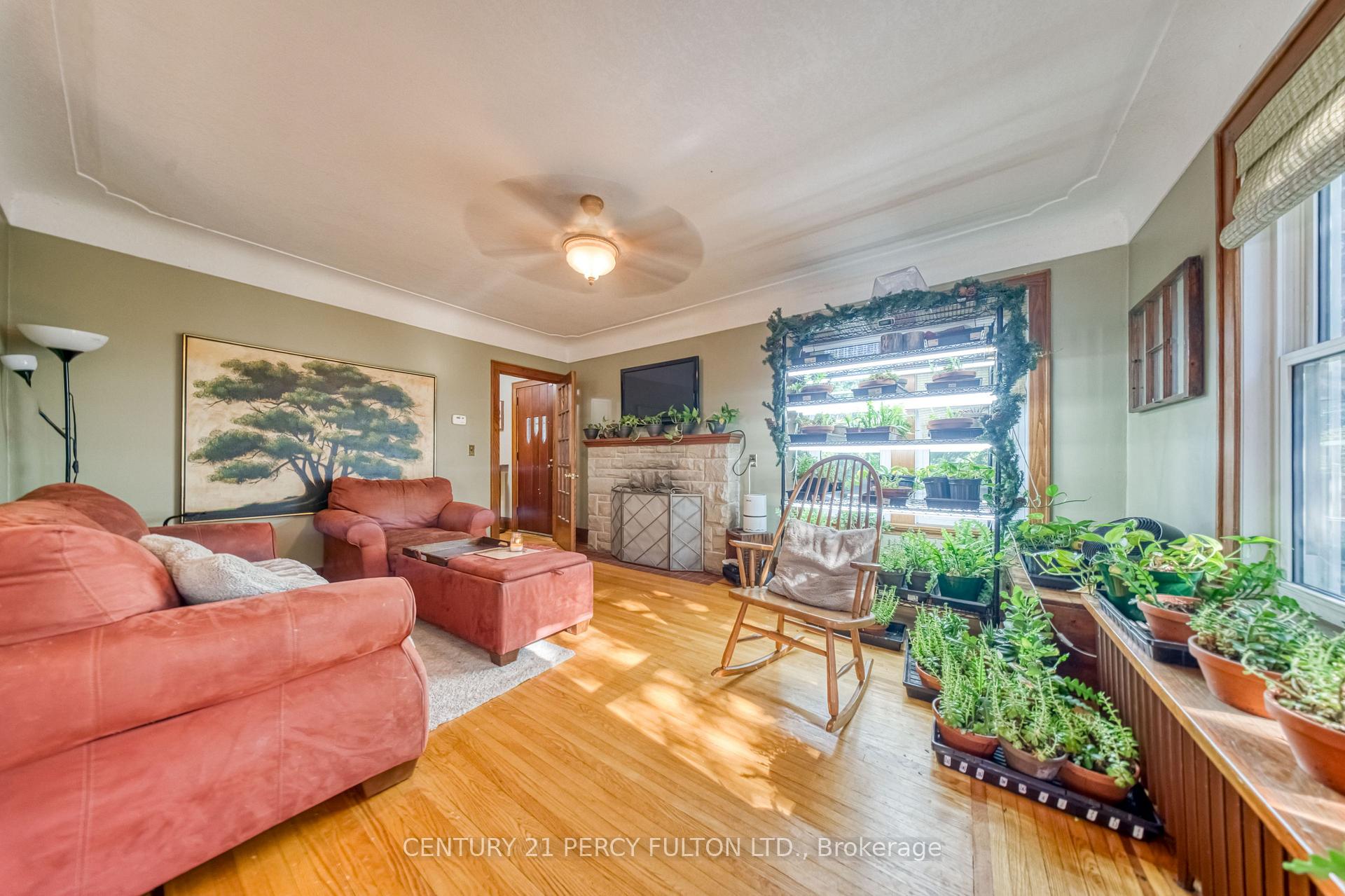 Photo 6 of 1853 Governors Road, Hamilton, Rural Ancaster — HOMEH
