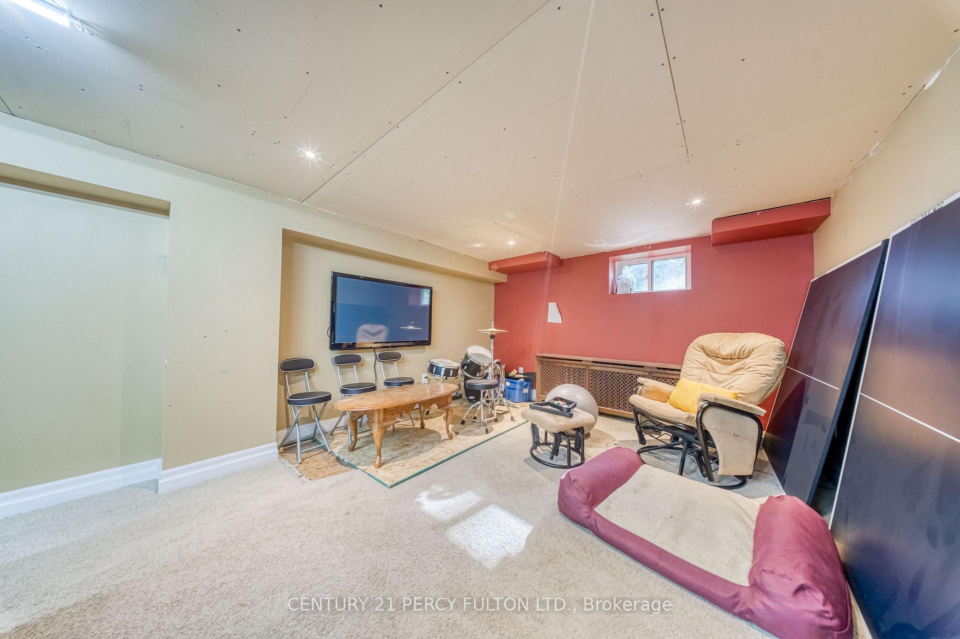 Photo 17 of 1853 Governors Road, Hamilton, Rural Ancaster — HOMEH