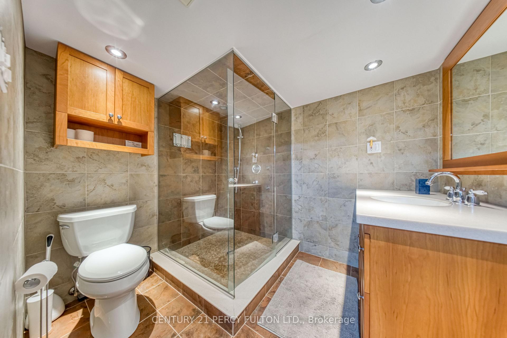 Photo 18 of 1853 Governors Road, Hamilton, Rural Ancaster — HOMEH