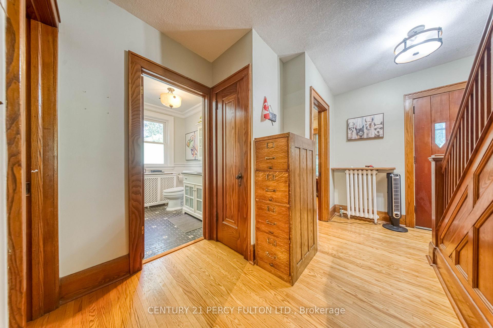 Photo 21 of 1853 Governors Road, Hamilton, Rural Ancaster — HOMEH