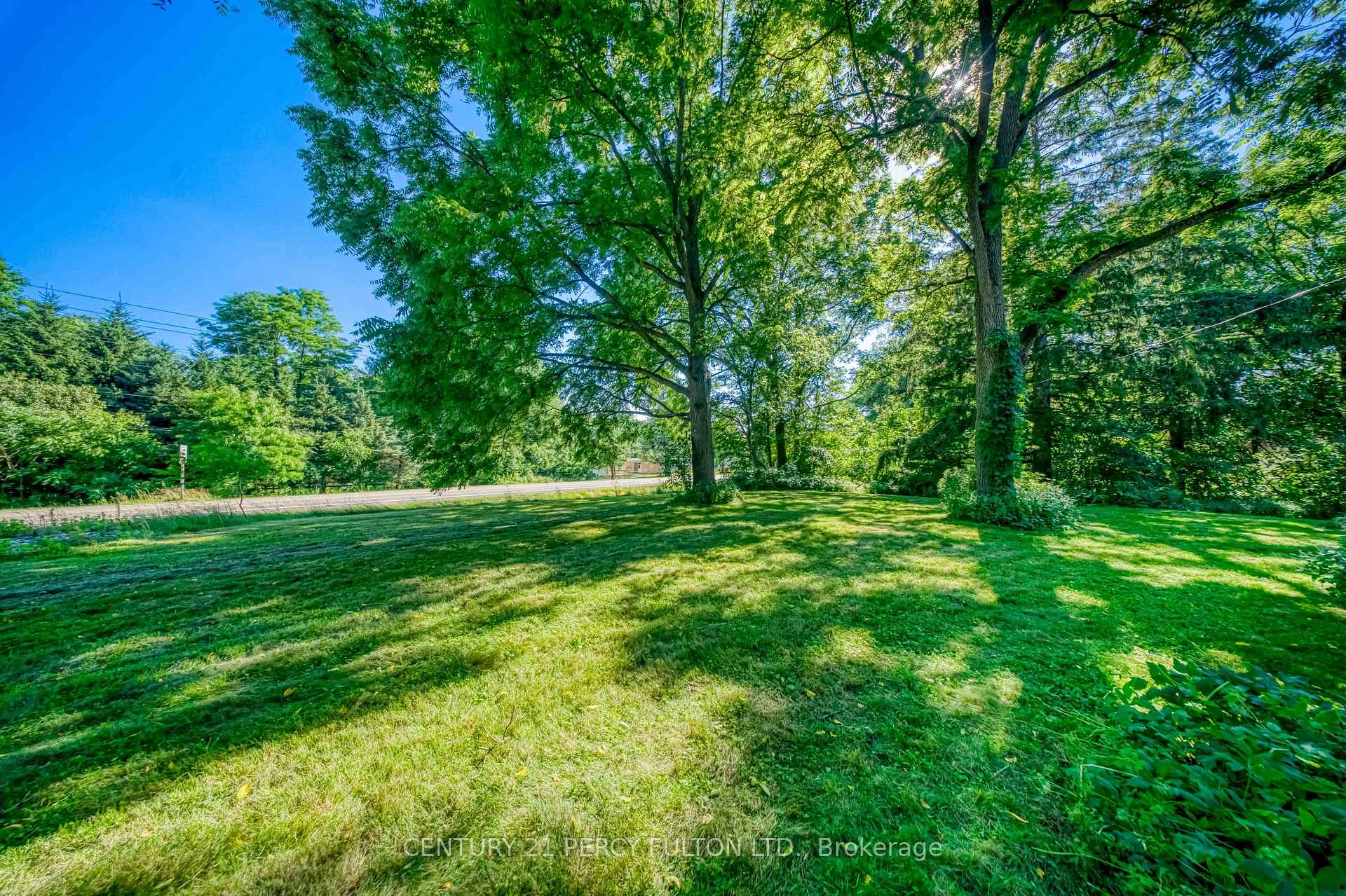 Photo 33 of 1853 Governors Road, Hamilton, Rural Ancaster — HOMEH