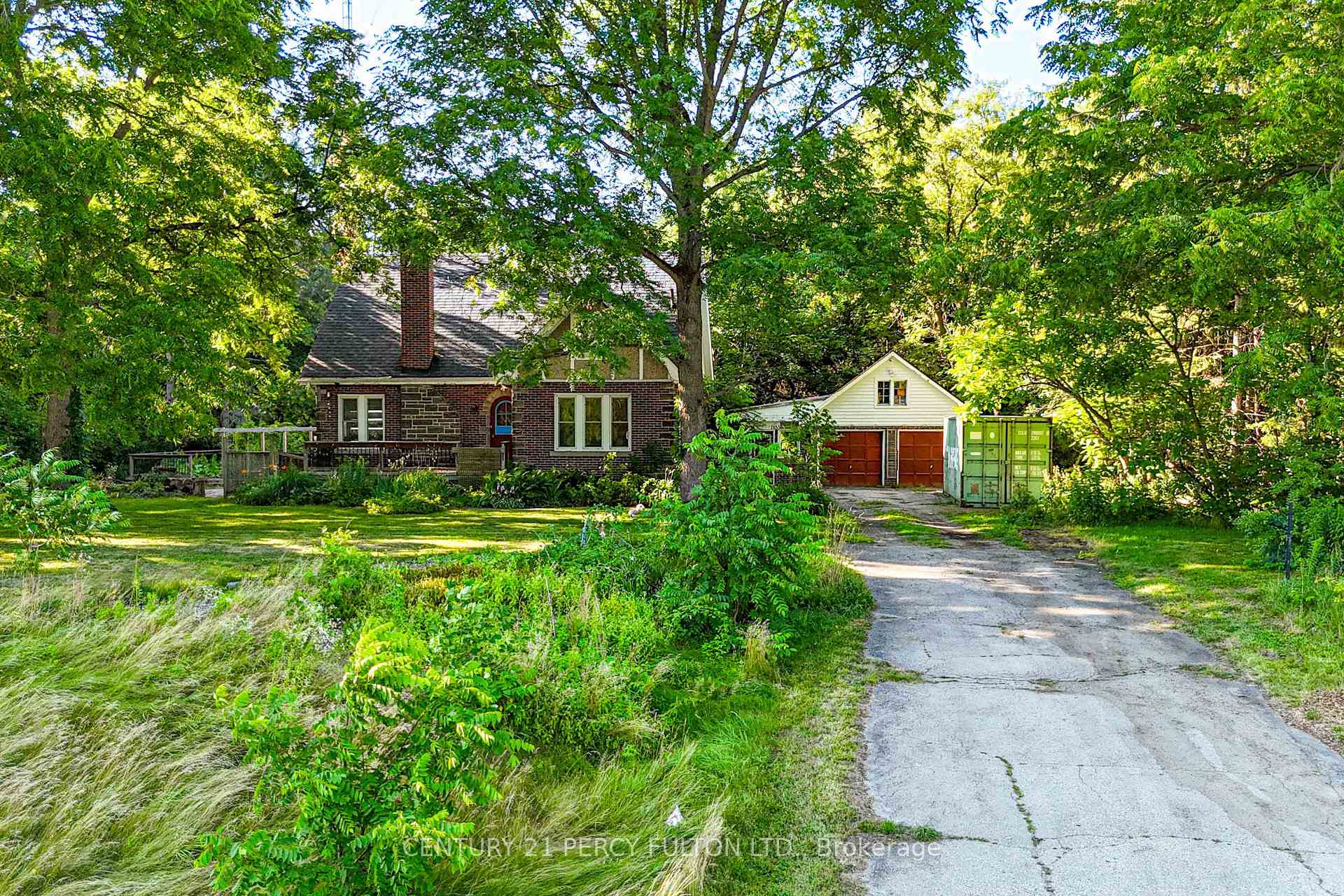 Photo 40 of 1853 Governors Road, Hamilton, Rural Ancaster — HOMEH
