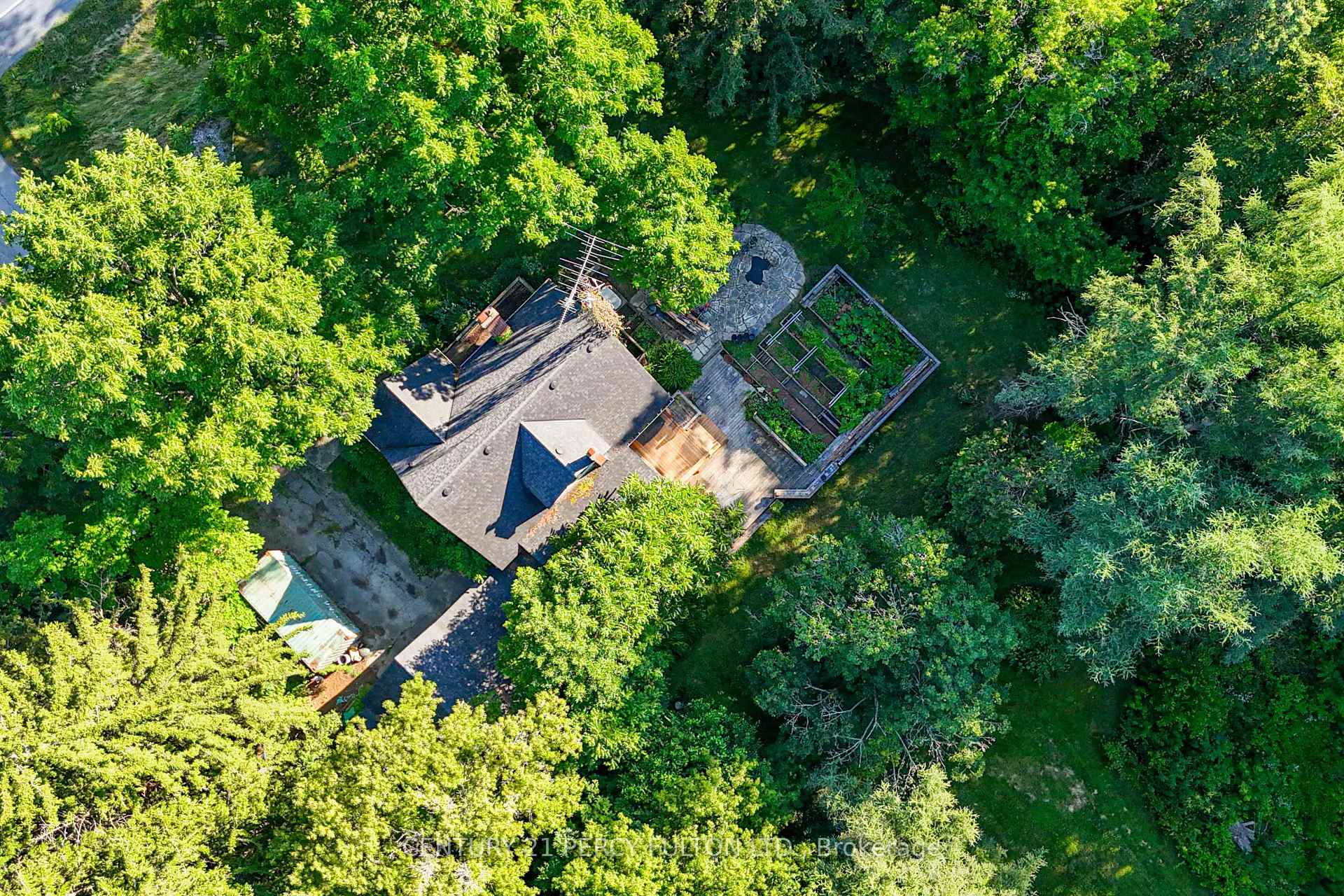 Photo 44 of 1853 Governors Road, Hamilton, Rural Ancaster — HOMEH