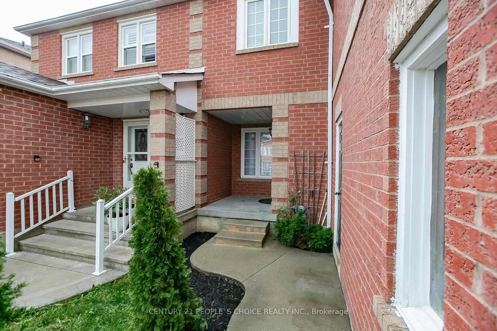 Photo 2 of 90 White Tail Crescent, Brampton, Fletcher's West — HOMEH