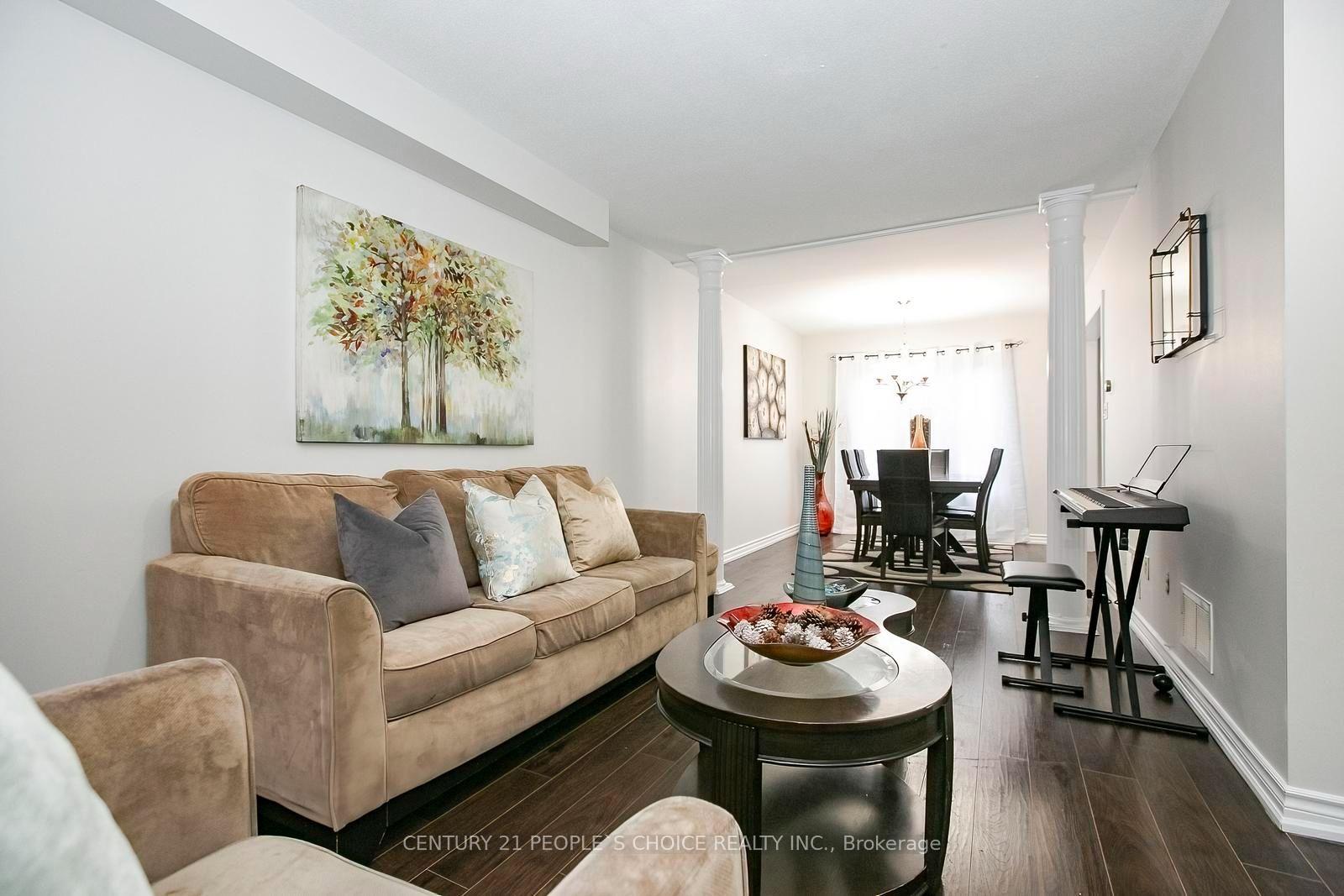 Photo 6 of 90 White Tail Crescent, Brampton, Fletcher's West — HOMEH