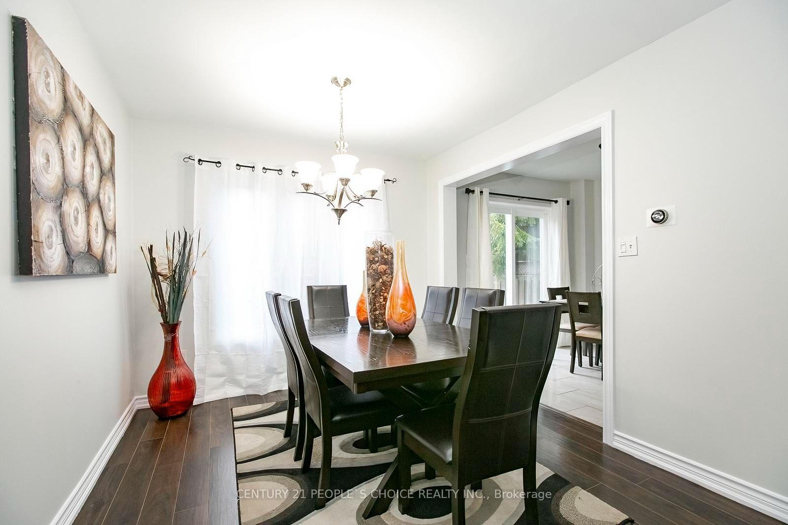 Photo 12 of 90 White Tail Crescent, Brampton, Fletcher's West — HOMEH