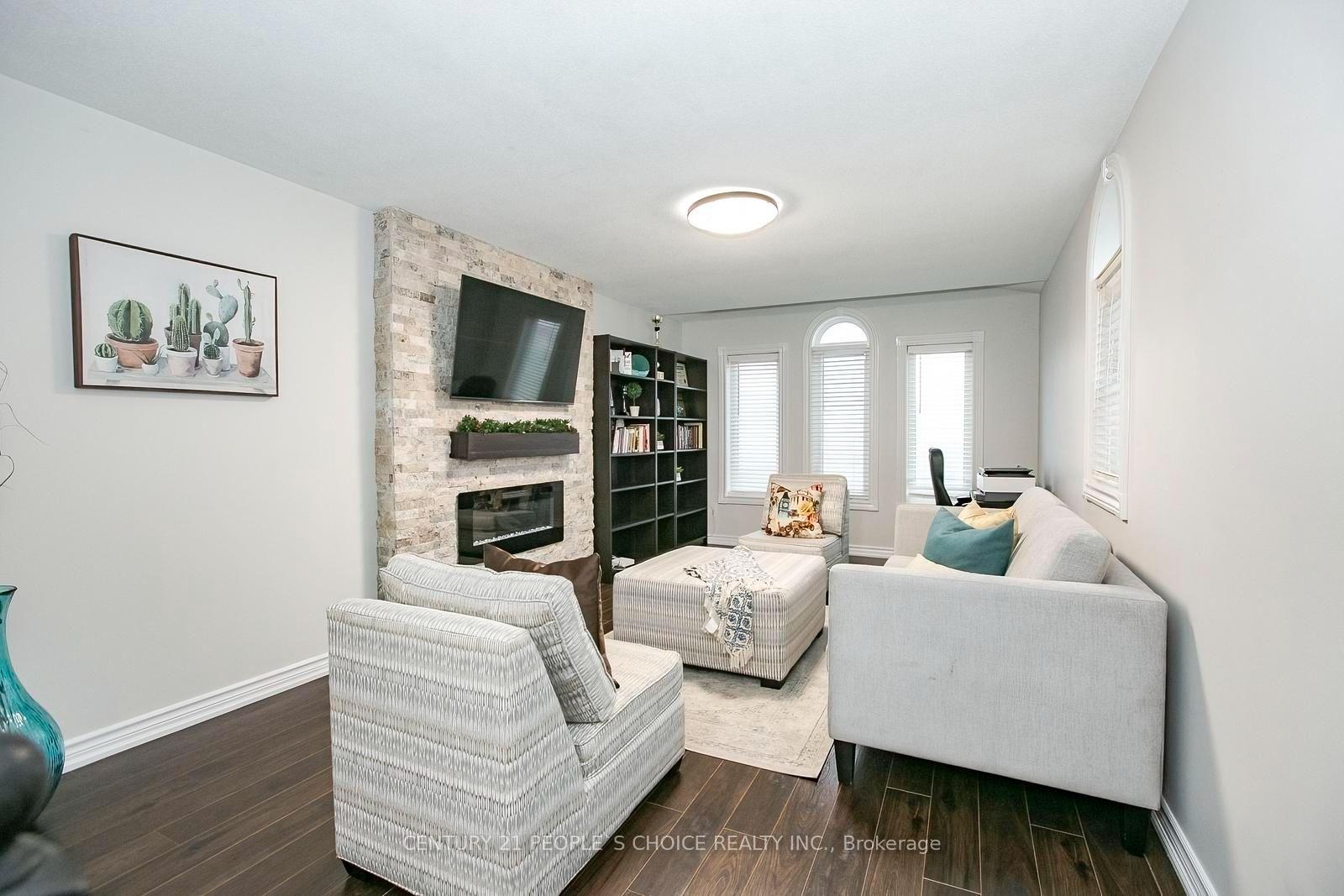 Photo 25 of 90 White Tail Crescent, Brampton, Fletcher's West — HOMEH