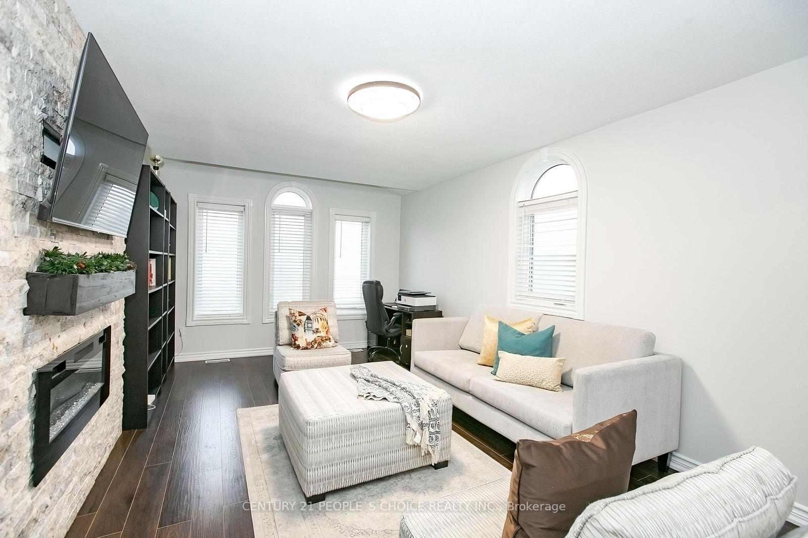 Photo 27 of 90 White Tail Crescent, Brampton, Fletcher's West — HOMEH