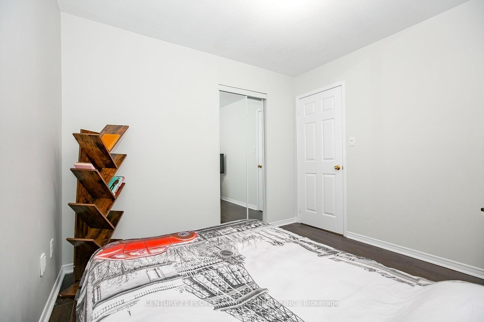 Photo 31 of 90 White Tail Crescent, Brampton, Fletcher's West — HOMEH