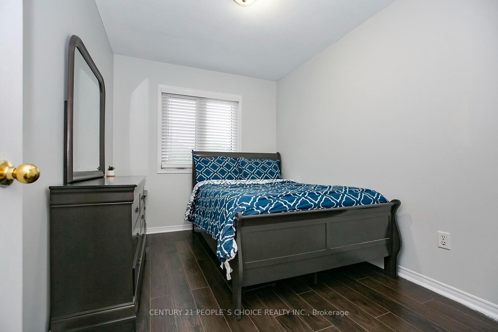 Photo 35 of 90 White Tail Crescent, Brampton, Fletcher's West — HOMEH