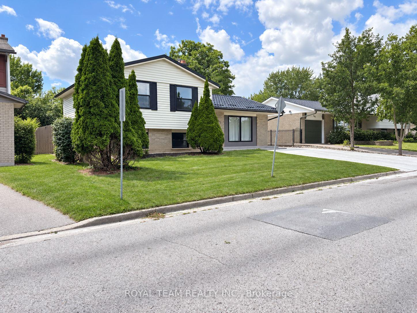 Photo 1 of 653 Steeplechase Drive, London, South N — HOMEH