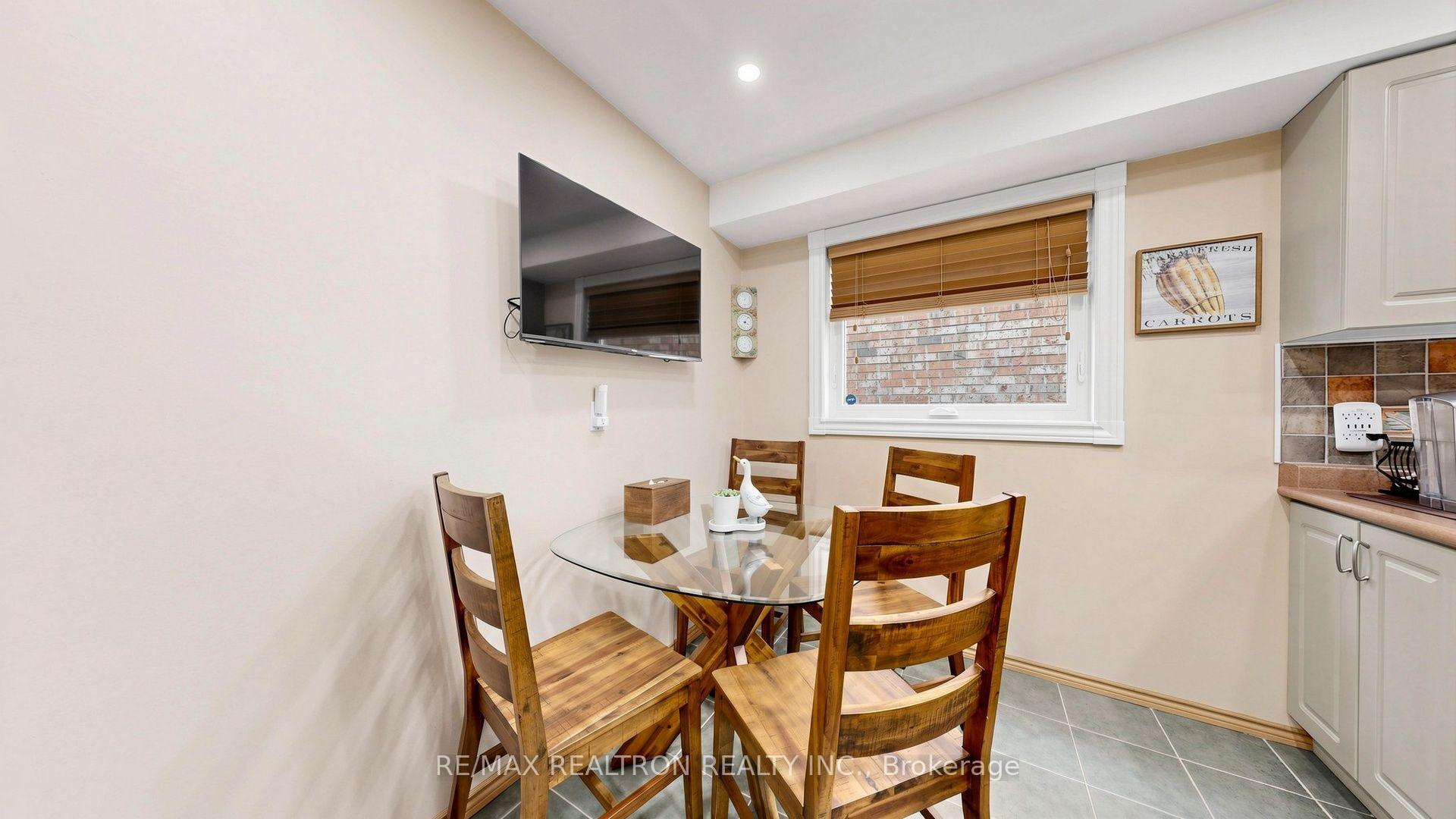 Photo 14 of 145 Campbell Avenue, Vaughan, Crestwood-Springfarm-Yorkhill — HOMEH
