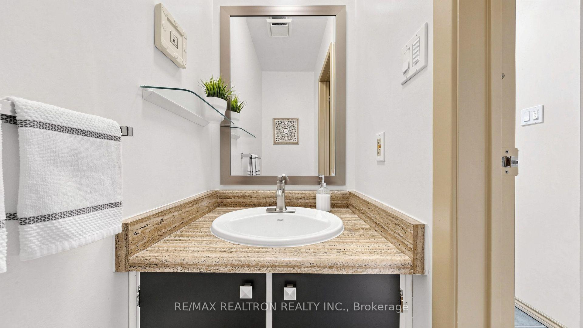 Photo 15 of 145 Campbell Avenue, Vaughan, Crestwood-Springfarm-Yorkhill — HOMEH