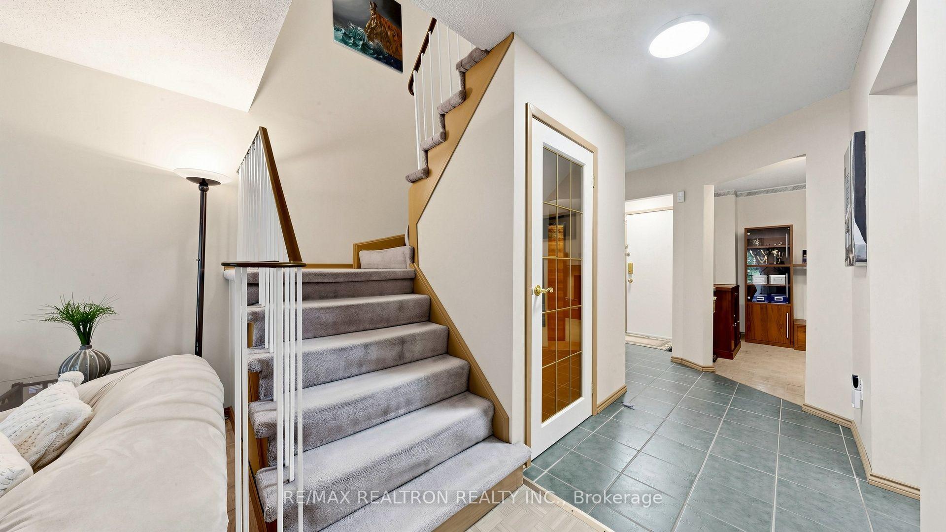 Photo 16 of 145 Campbell Avenue, Vaughan, Crestwood-Springfarm-Yorkhill — HOMEH