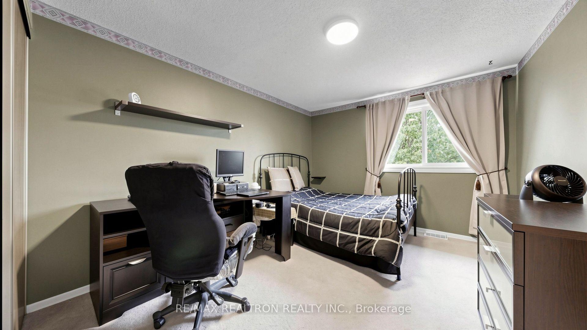 Photo 23 of 145 Campbell Avenue, Vaughan, Crestwood-Springfarm-Yorkhill — HOMEH