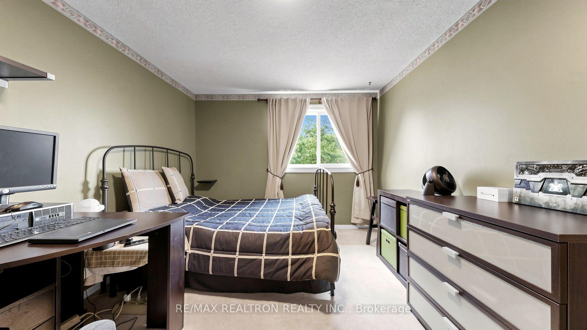 Photo 24 of 145 Campbell Avenue, Vaughan, Crestwood-Springfarm-Yorkhill — HOMEH