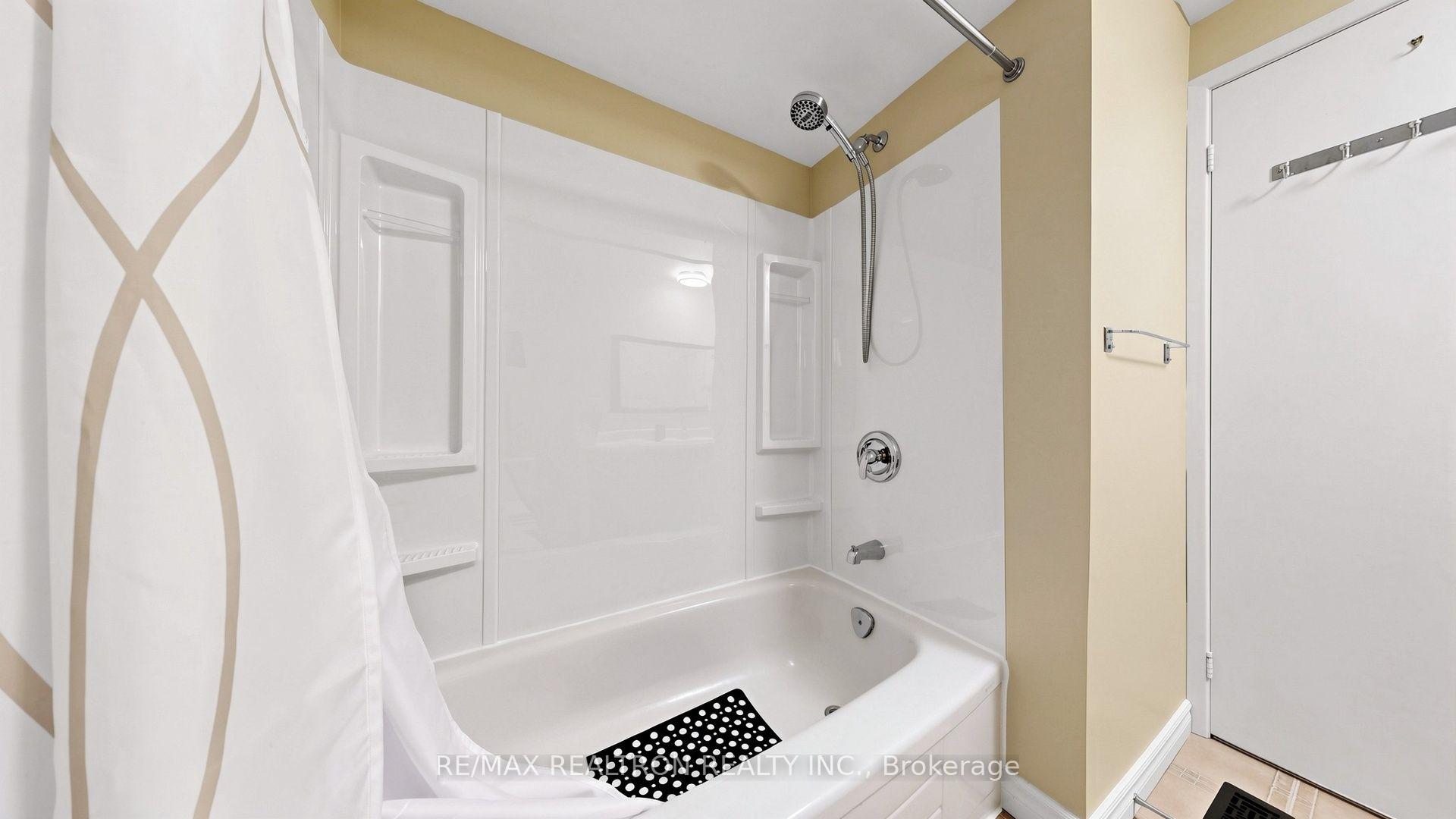 Photo 28 of 145 Campbell Avenue, Vaughan, Crestwood-Springfarm-Yorkhill — HOMEH