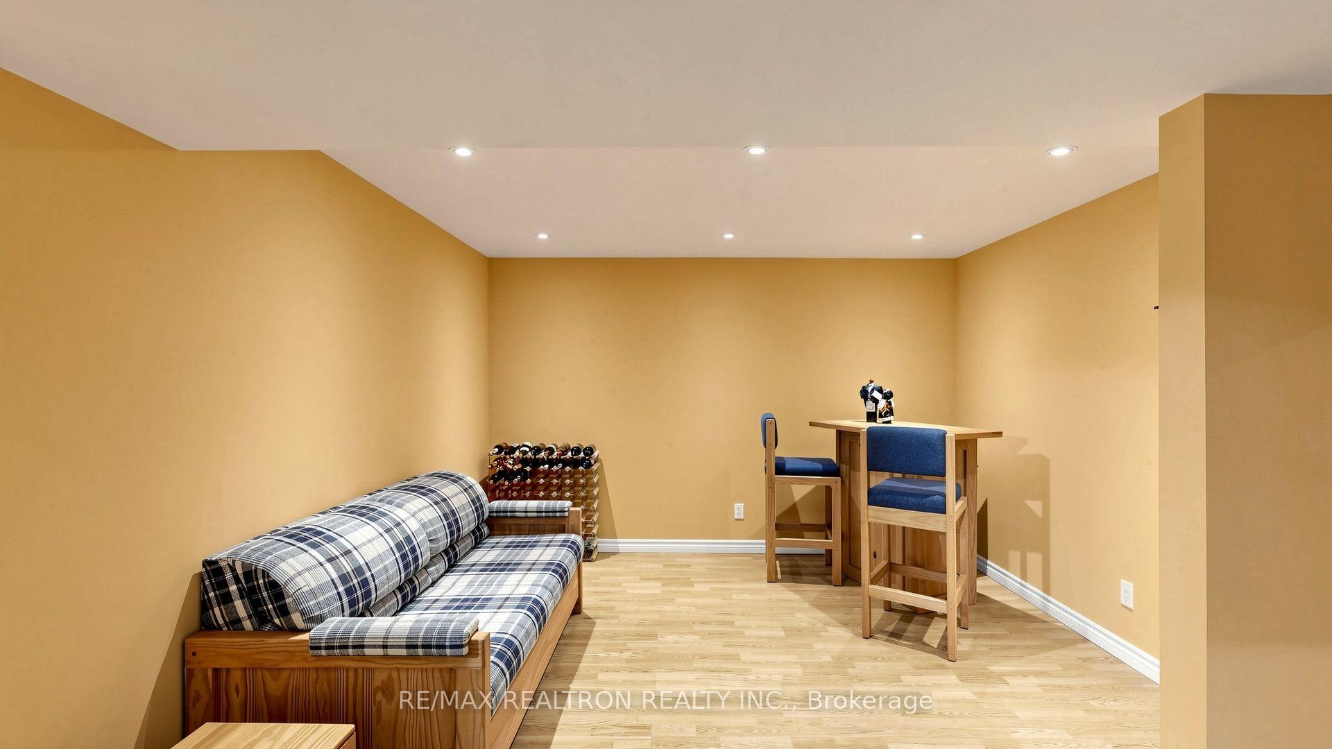 Photo 31 of 145 Campbell Avenue, Vaughan, Crestwood-Springfarm-Yorkhill — HOMEH