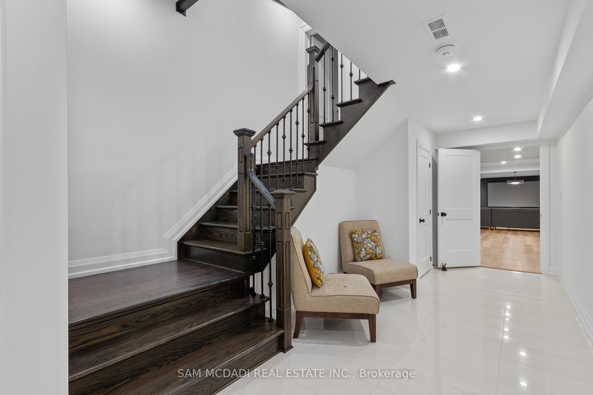 Photo 36 of 46 Foxtail Court, Halton Hills, Georgetown — HOMEH