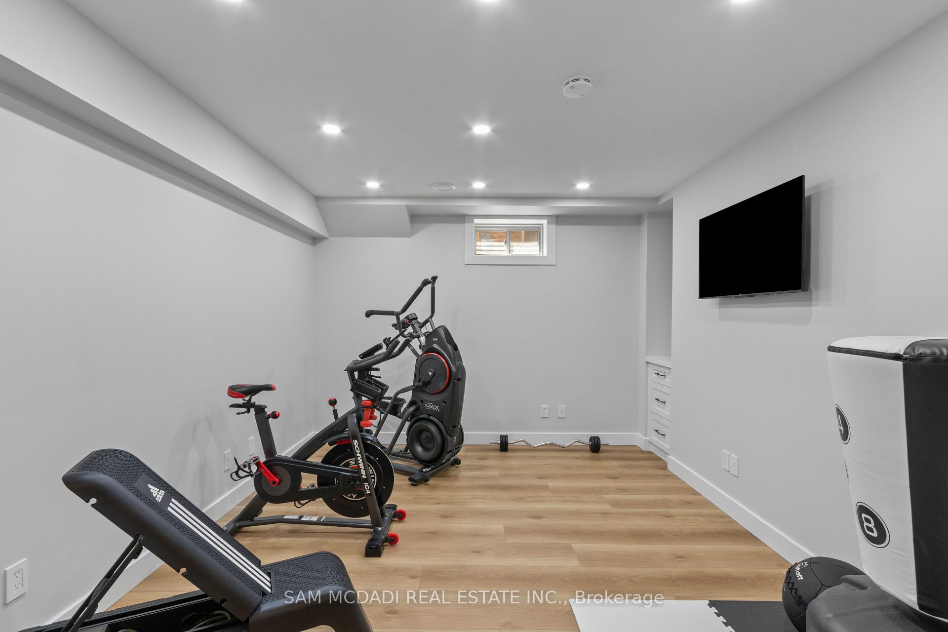 Photo 39 of 46 Foxtail Court, Halton Hills, Georgetown — HOMEH