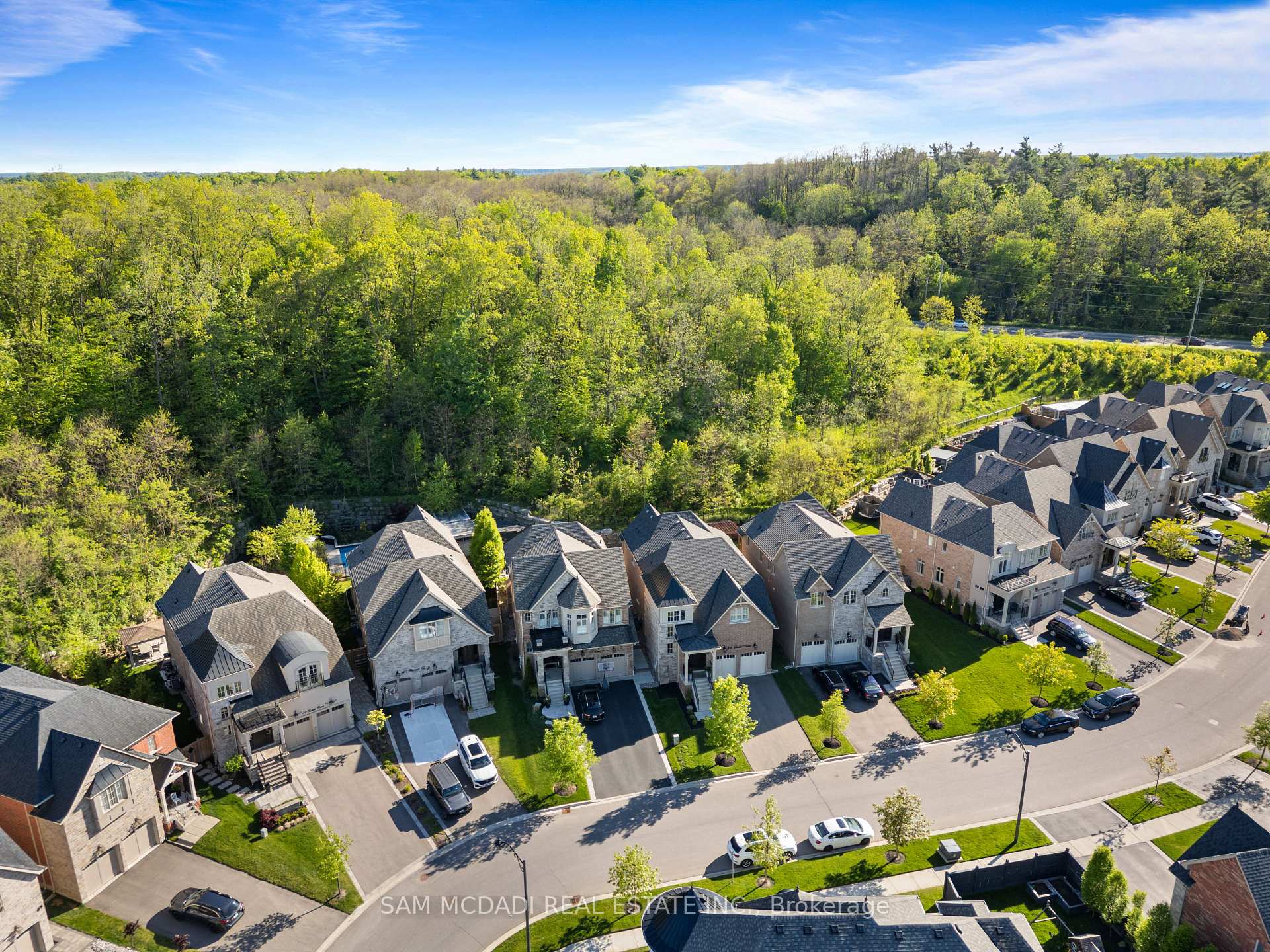 Photo 48 of 46 Foxtail Court, Halton Hills, Georgetown — HOMEH