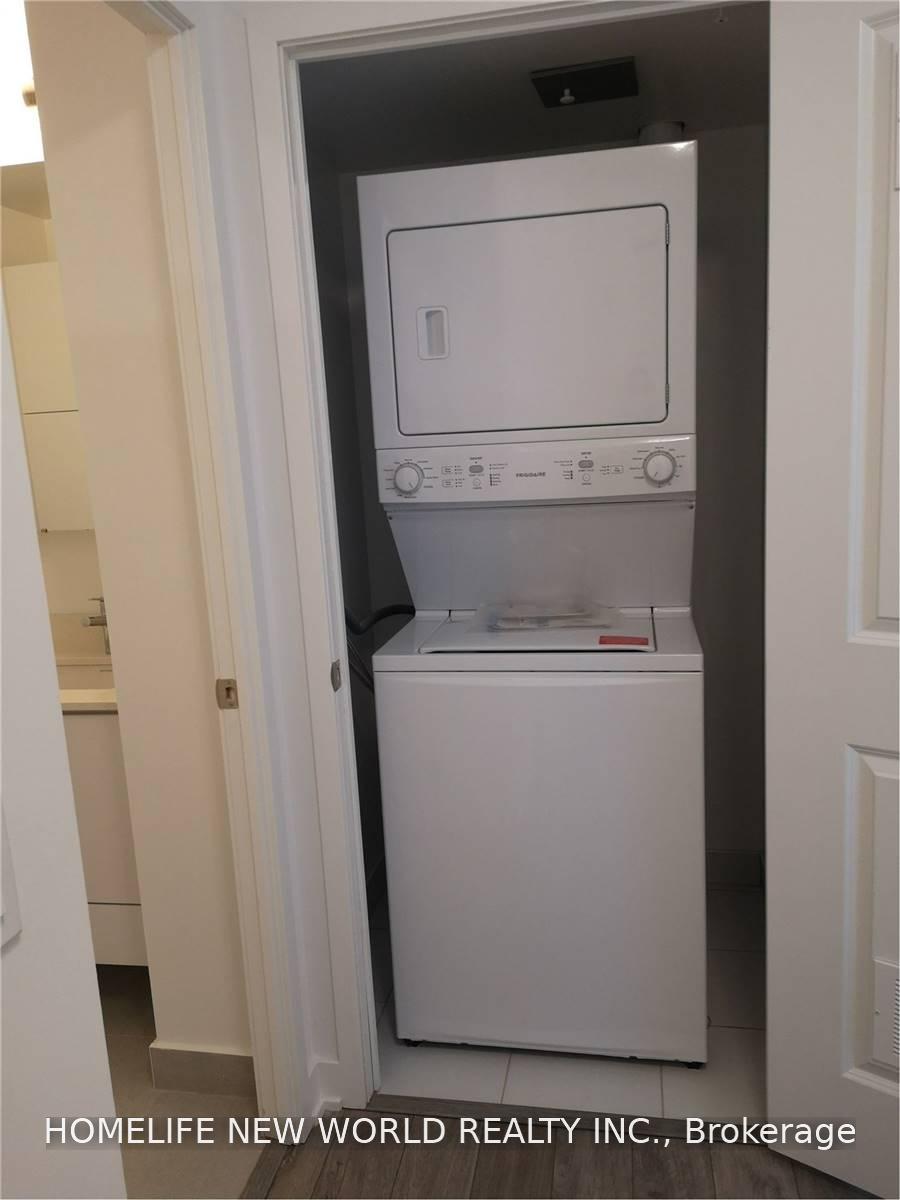 Photo 9 of Unit 1607, 75 Oneida Crescent, Richmond Hill, Langstaff — HOMEH