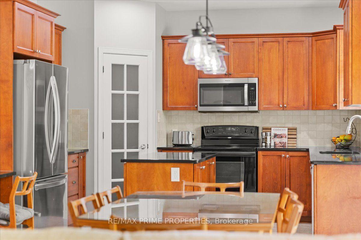 Photo 12 of 20 Quarry Ridge Drive, Ottawa, Convent Glen North — HOMEH