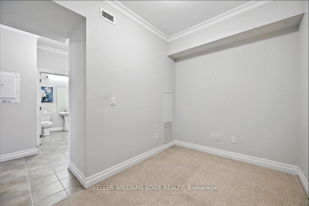 Photo 6 of Unit 607, 3290 New Street, Burlington, Roseland — HOMEH